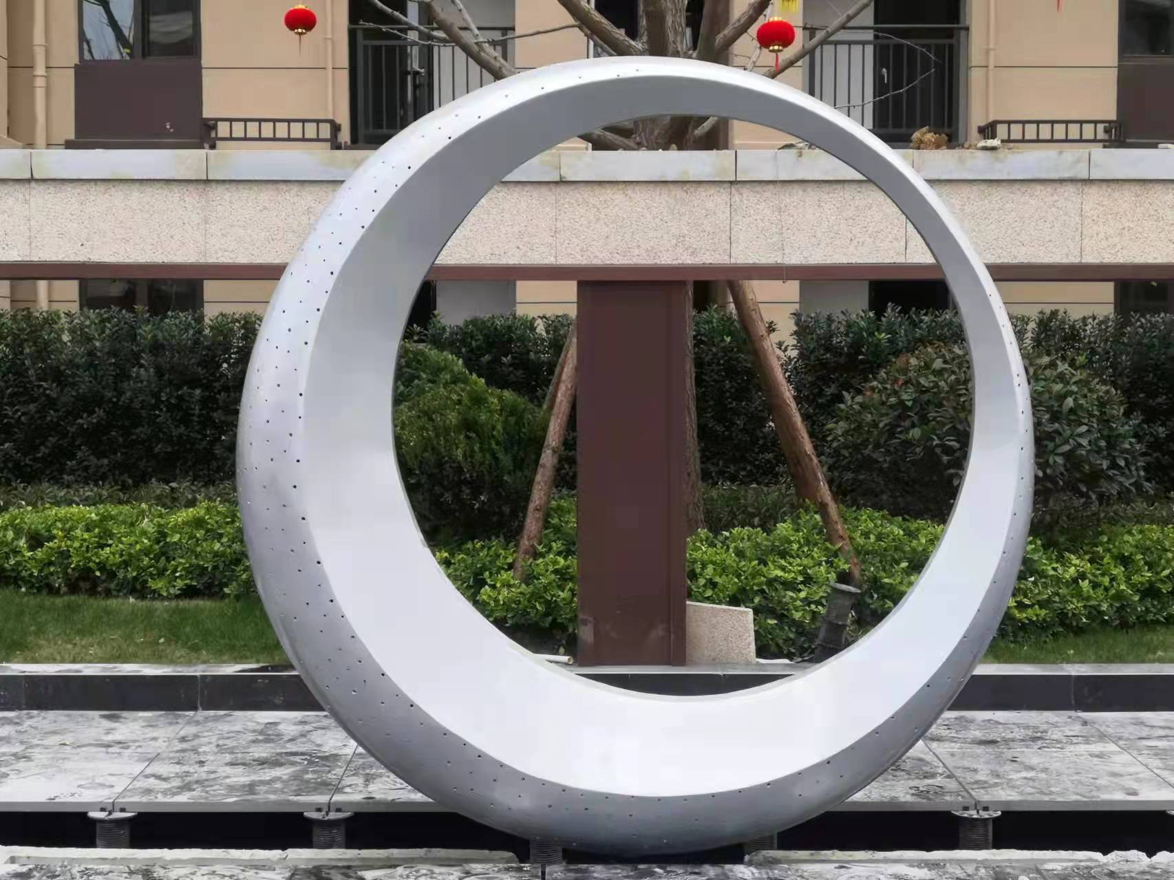 弘美雕塑系列之圓環(huán)雕塑